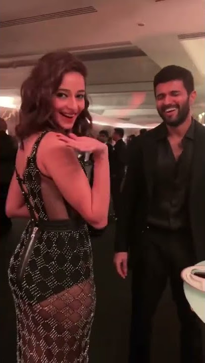 Co stars Ananyapanday & Deverakonda candid in #karanjohar party!#ananyapanday #vijaydevarakonda
