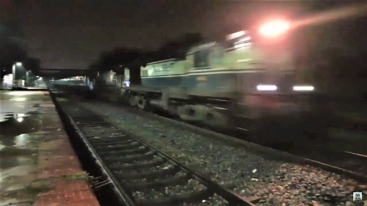 Continuously Honking WDM3A Twins Flying Past At 100kph!