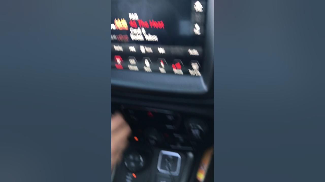 2017 Jeep Compass Touch Screen Freeze - YouTube