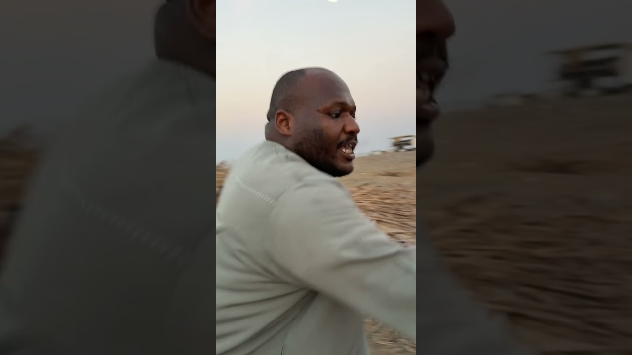 ولد الفيل بايع حطب صنوبر😂 مال ابو سيف (2)