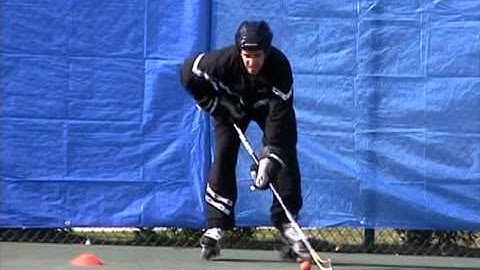 Smarthockey 8.30 Dynamic Progressions - staggered multi cone drill with puck control