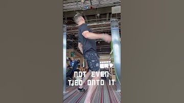 Amazing Some People at the Airport with a New Offstring Yoyo Trick 🪀✈️