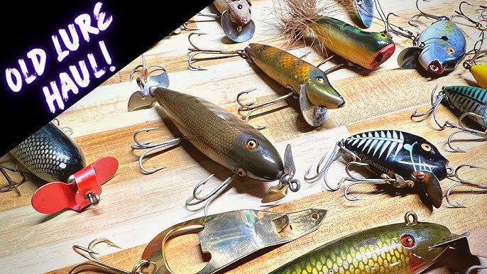 Are any of these vintage lures worth significant money? Or should I sell  them all together or in small lots? Thanks! Pic 2 in comments. :  r/Fishing_Gear