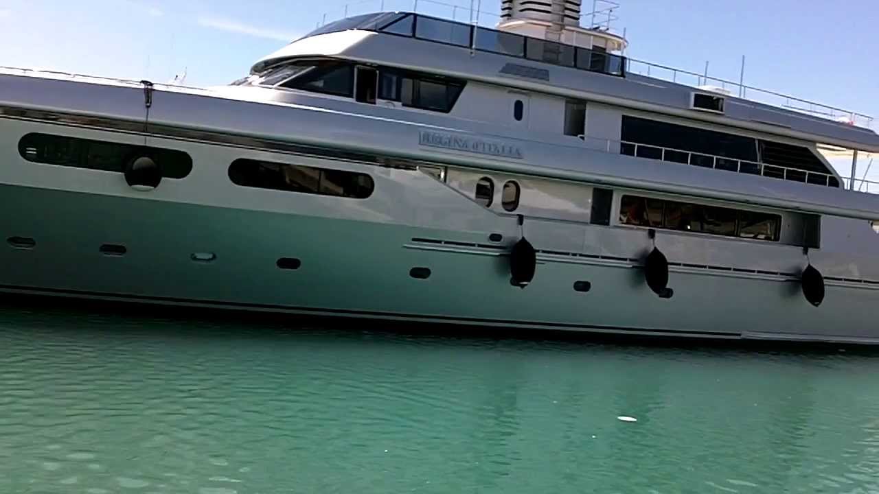 Megayacht Regina D Italia Di Dolce Gabbana Youtube