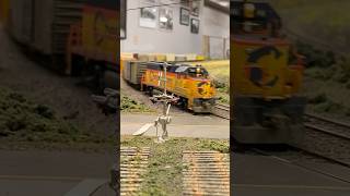 B&O ex Chessie system GP40-2 #4141 At south 4th street in allentown