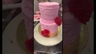Two Tier cake ideas for beginners #real flower cake ideas #cakeshorts #cakedecorating #shorts #home