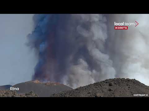 LIVE Etna, nuova eruzione in corso: diretta video