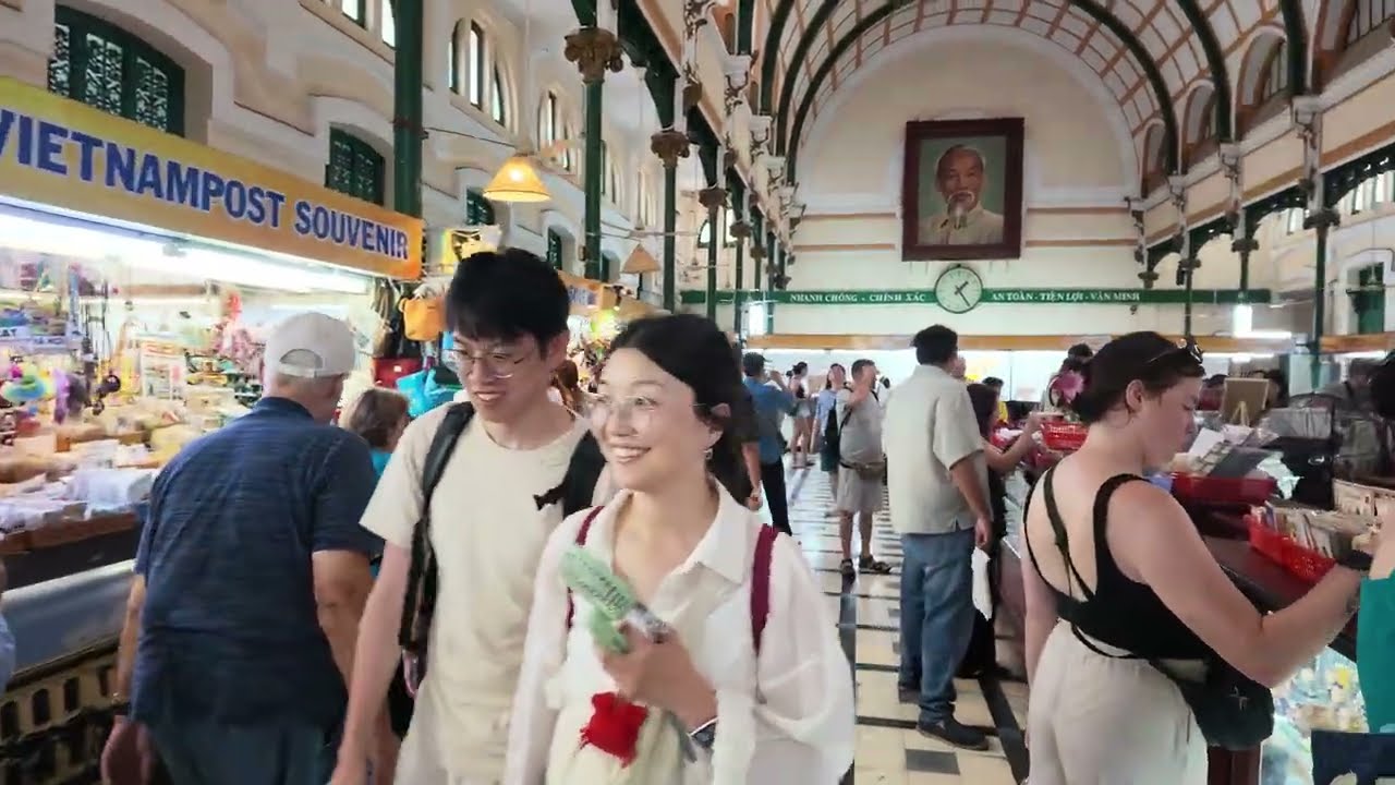 Saigon Central Post Office, Book Street, and Russian Market Guided Walking Tour – Video