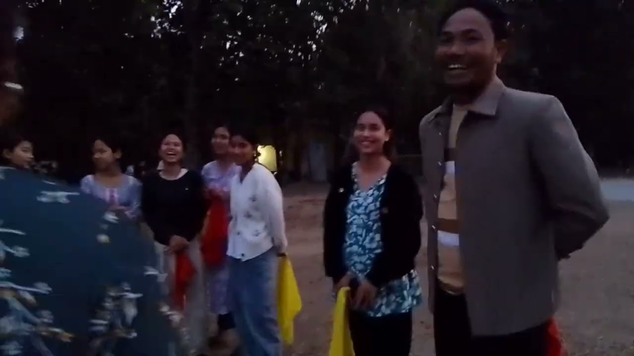 Aji amra dhamor aisu dance korba aro kali guwahatijam#viralvideo#minivlog  #hajong  #dance#guwahati 