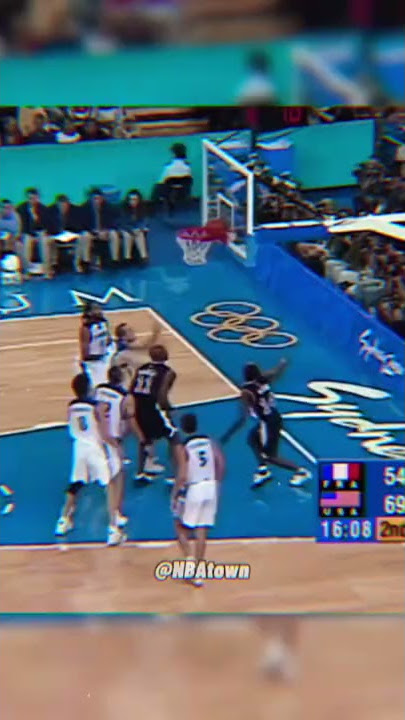 Vince Carter’s ICONIC dunk over 7’2 Frederic Weis during the Sydney Olympics😱🔥 #shorts