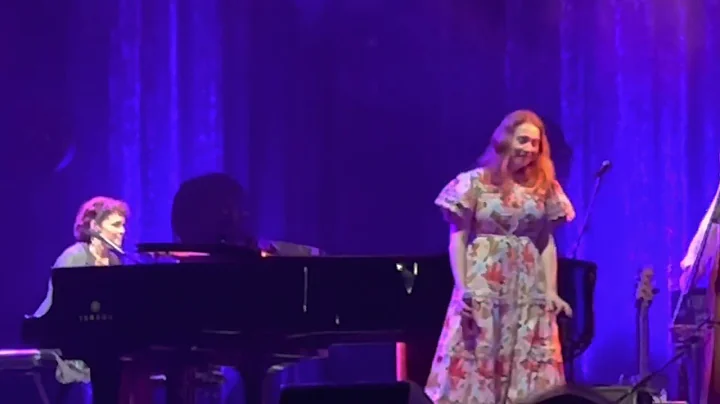 Norah Jones & Regina Spector at Forest Hills 8/4/22