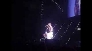 Miniatura de vídeo de "Emma Marrone - Calling You [Schiena Tour Torino] 07-12-13"
