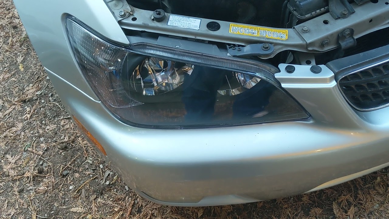 Lexus IS300 vertical headlight adjustment (the easy way)