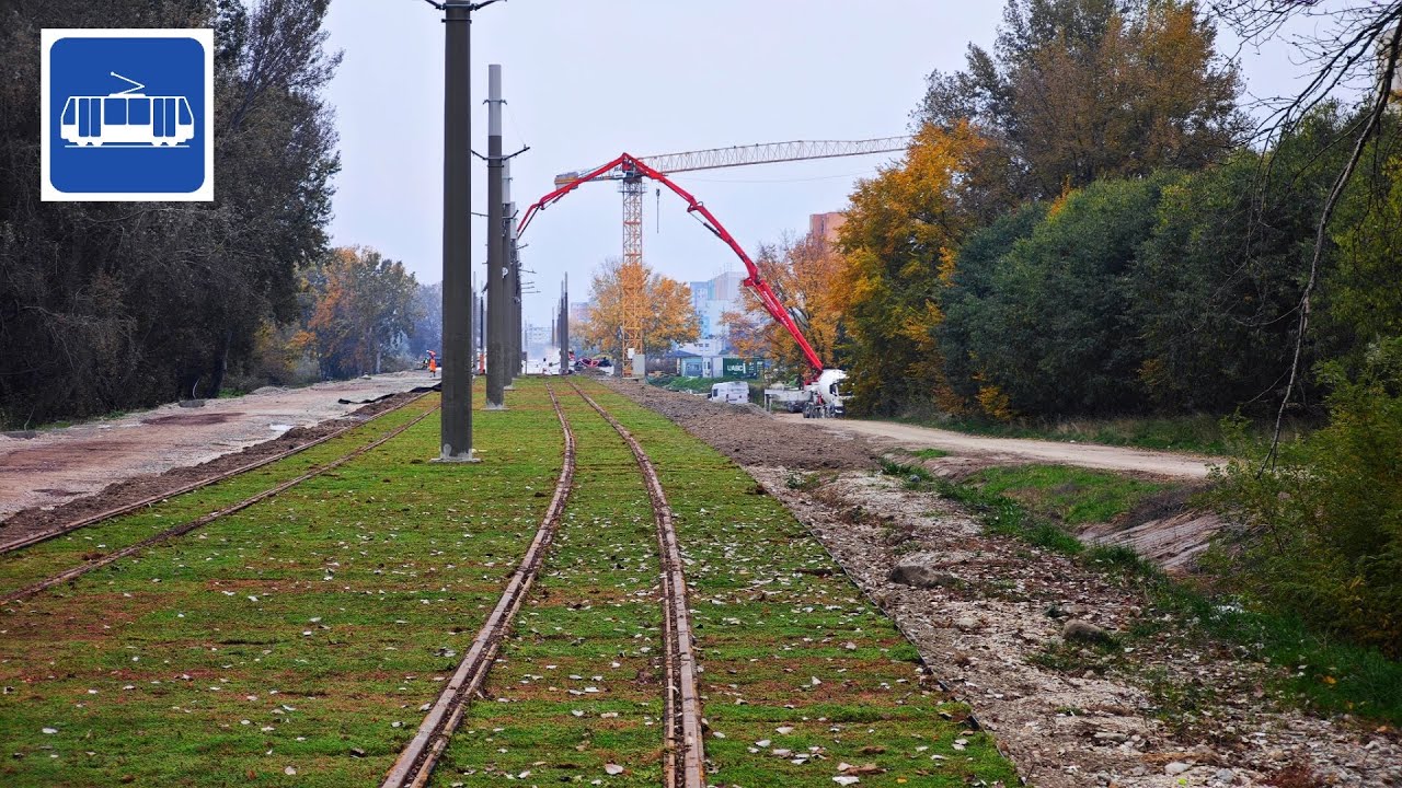 Výstavba električkovej trate v Petržalke. Trať sa po prvý krát zazelenala (október 2024)