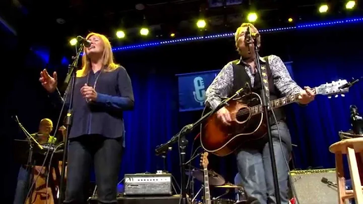 Mary Gauthier - Another Train (eTown webisode #896)