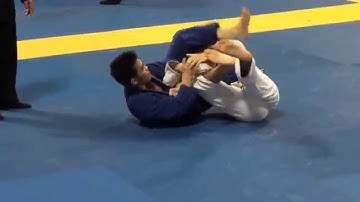 IBJJF Worlds 2014 Choi Won Choi won by Choi bar 30 sec.