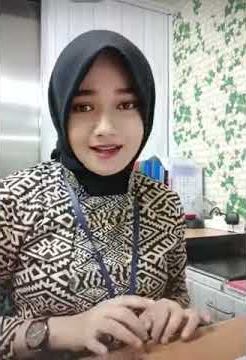 Perempuan ini belum gajian isi dompetnya Rp2.000 kasihan