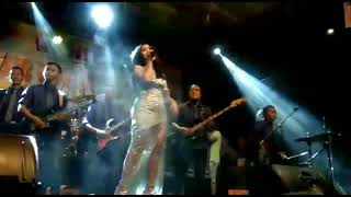 LIDYA APRILIA tampil goyang sexy dengan lagu bohoso moto