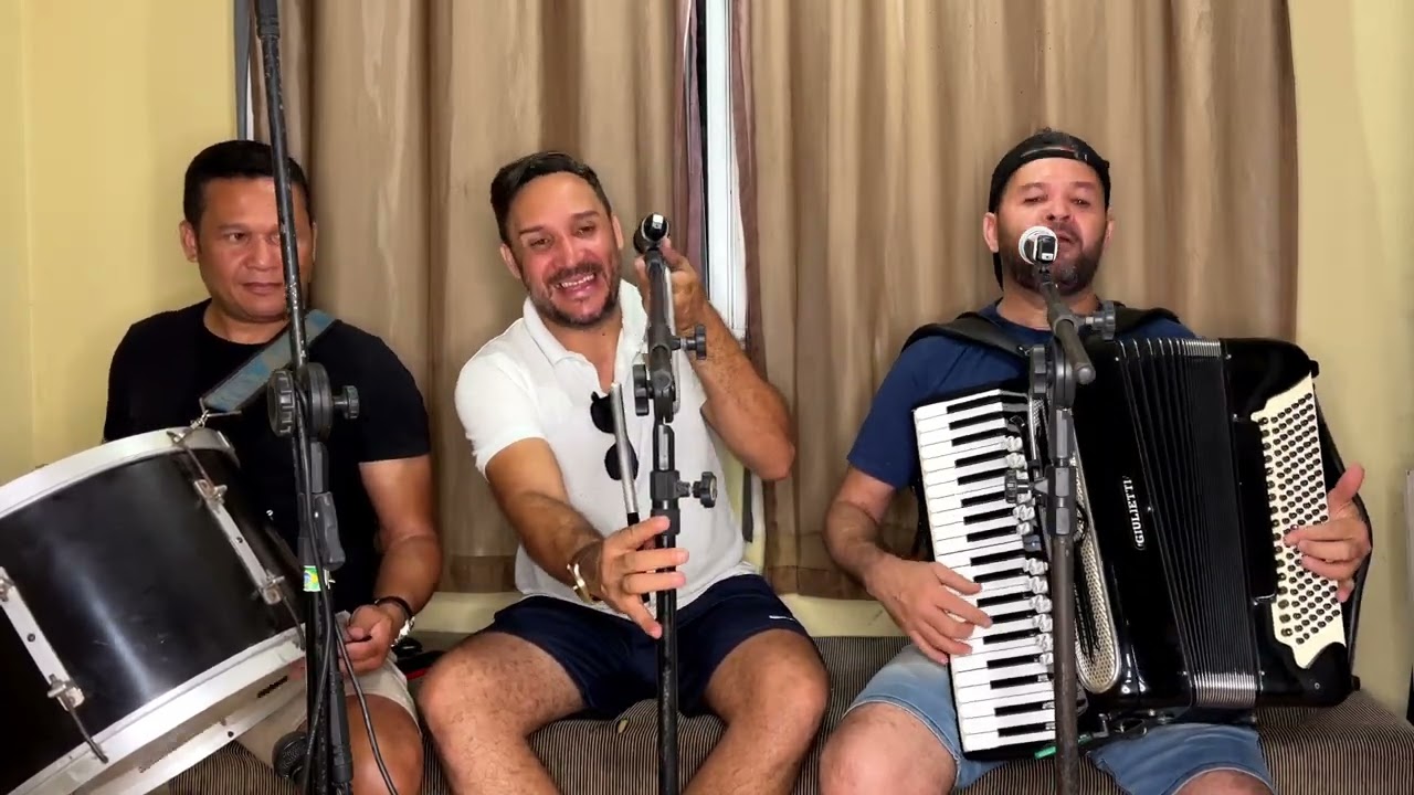 Só me chame pro FORRÓ se for de PÉ DE SERRA e que tenha uma BANDA que TOQUE forró ASSIM!!!