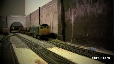 oorail.com | Bachmann Weathered Class 25 (25231) OO Gauge Review