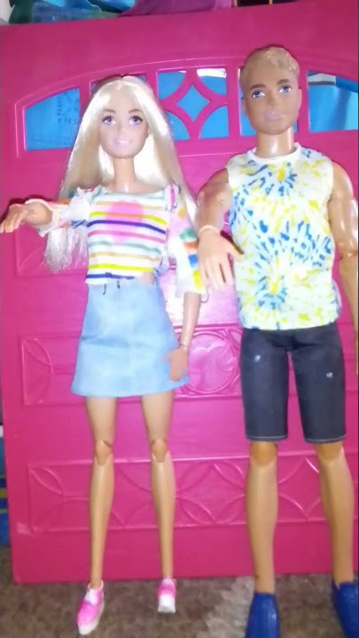 Barbie and Ken wach me nea nea