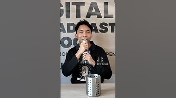 PENYIAR RADIO VERSI TUNANETRA   full video : https://studio.youtube.com/video/6Vgm6vgKeVQ/edit