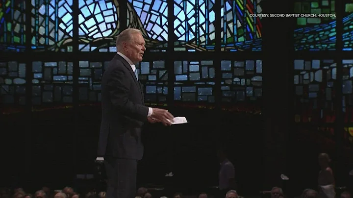 Mayor Sylvester Turner responds to Houston pastor'...