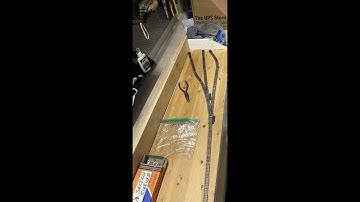 N Scale Trains - Inglenook Layout Part 1