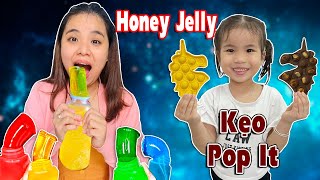 Đại Chiến Honey Jelly vs Kẹo Soloca Pop It - Làm Theo Video Triệu View Tik Tok... Ai sẽ chiến thắng?