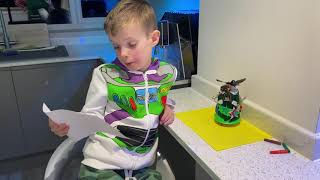 Ryley makes and demonstrates a wigglebot