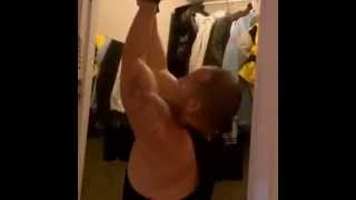 Download Lagu Viral Video UK: Pull up fail! MP3