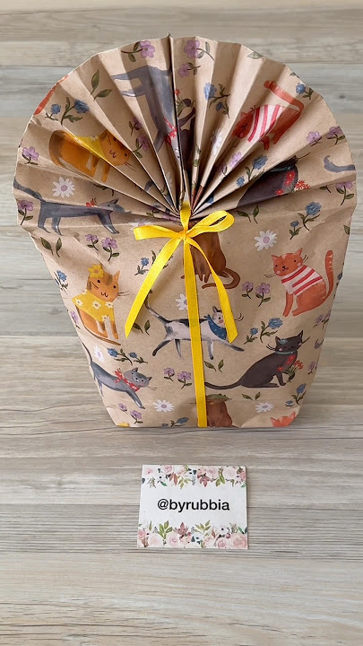 How to wrap a gift! Gift wrapping ideas #fyp #gift #giftwrapping #how #giftideas #diy #birthday