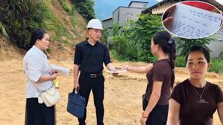 After what happened, Nhat decided to quit his job, despite Mui's disapproval