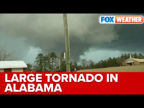 Large Tornado Moves Through Billingsley, Alabama