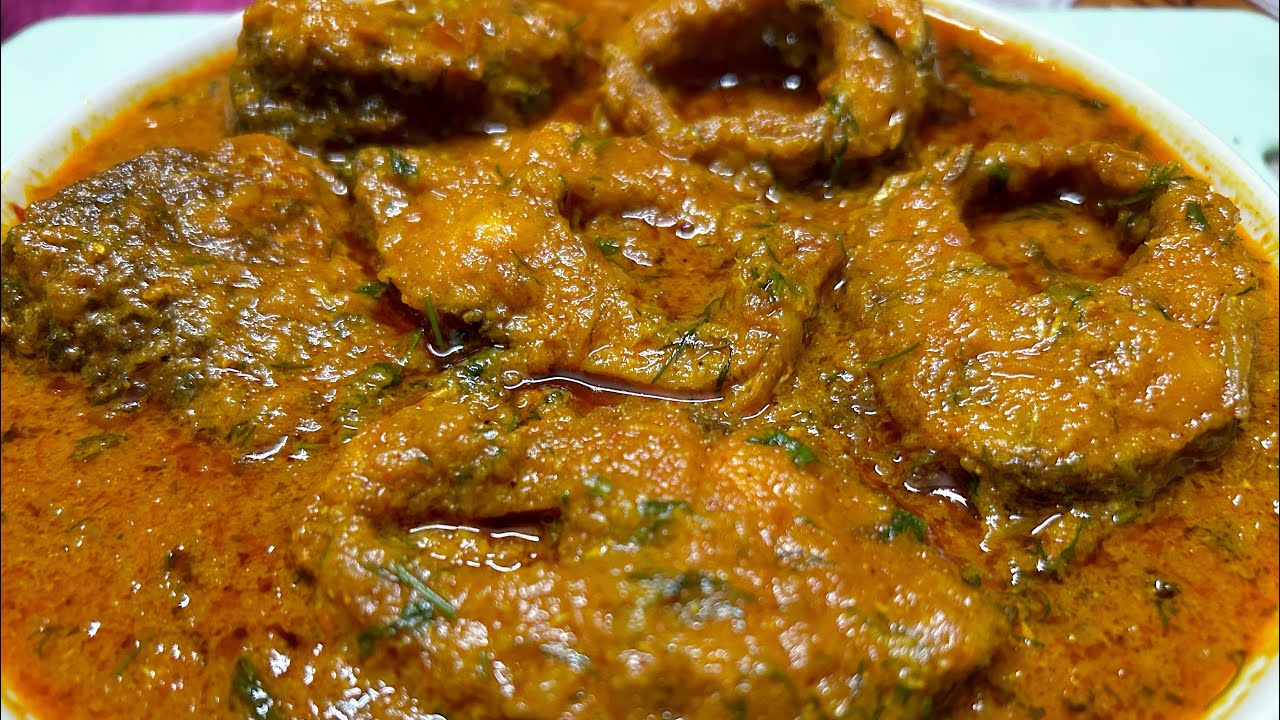 মৃগেল মাছের এই রেসিপিটি একবার বানিয়ে খেয়ে দেখুন রুই কাতলা মাছ কেও হার মানাবে । Fish Curry Recipe 