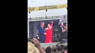 Tony Bennett and Lady Gaga jazz fest can&#39;t give you anything but love