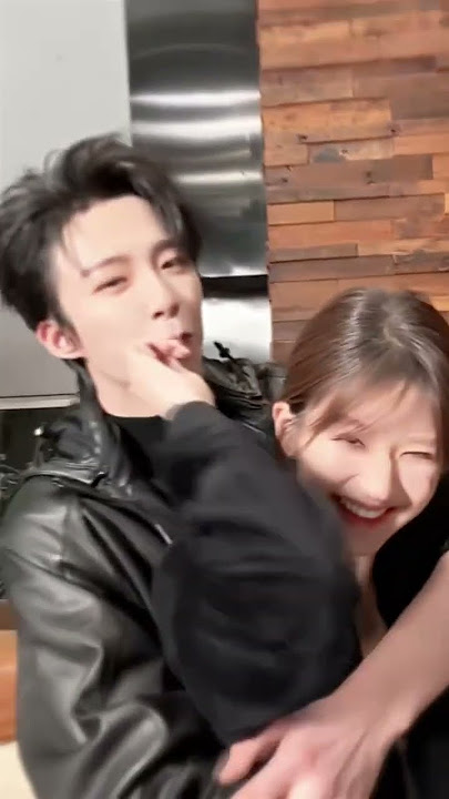 Sweet couple: Zhao Lusi and Liu Yuning🥰| YOUKU COSTUME #珠帘玉幕 #赵露思 #刘宇宁 #TheStoryOfPearlGirl #shorts