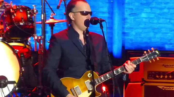 EPIC!!  Joe Bonamassa at Henry the VIII's Hampton ...