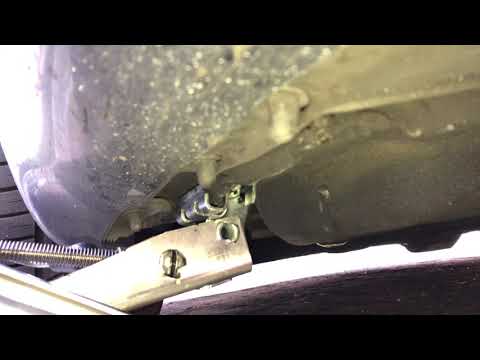 How to take off/change a tire on an Audi A4/S4 (B5)