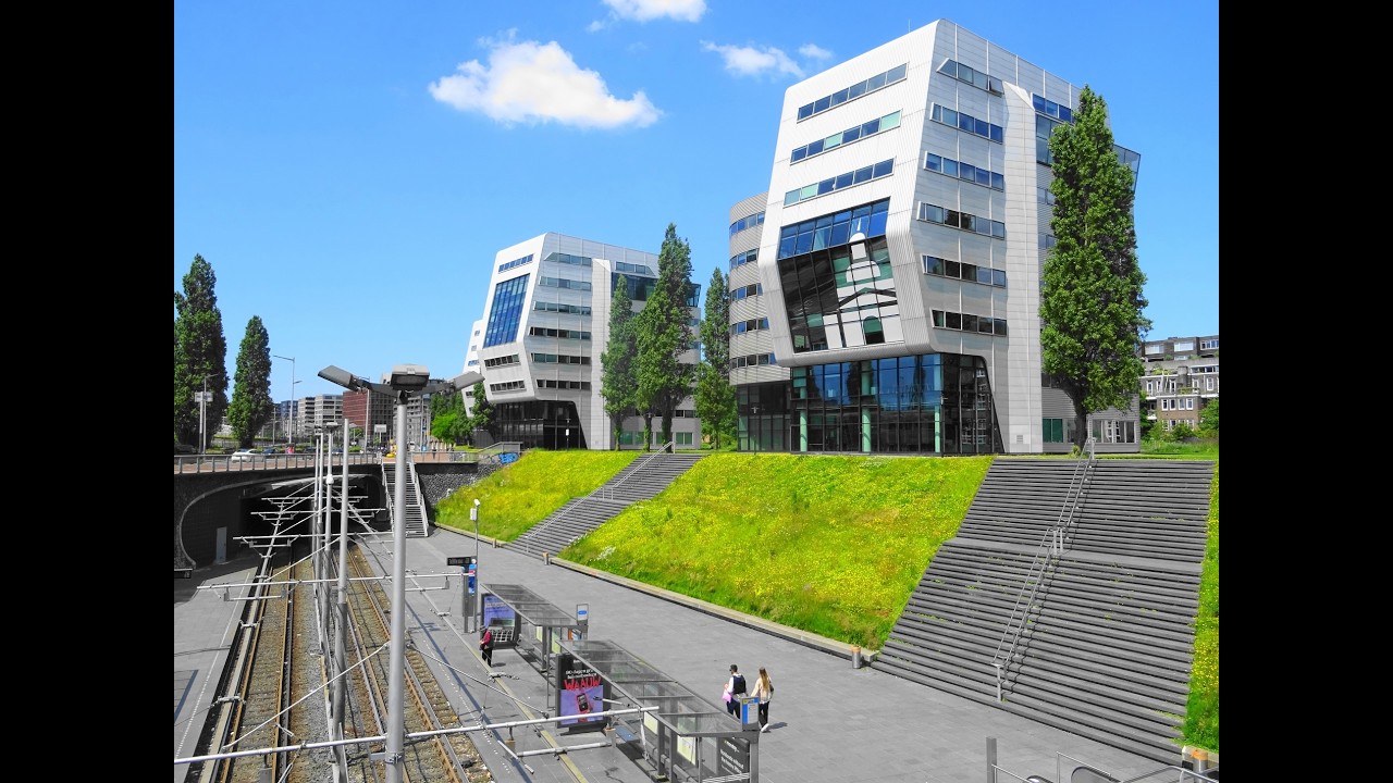 Rondje historische en moderne gebouwen in Amsterdam