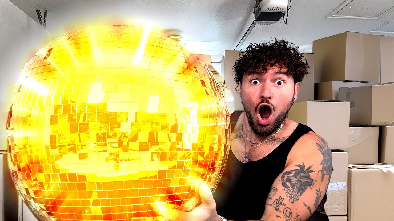 Opening Crazy Packages Yall Sent Me!!