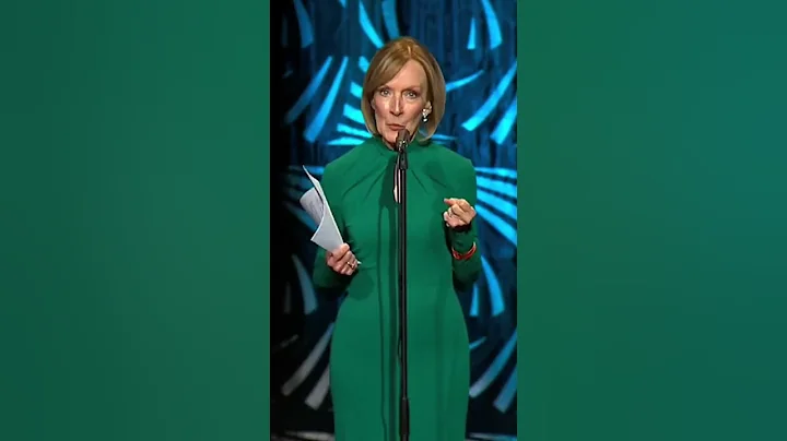Judy Woodruff dropped the mic at her News Emmys Li...