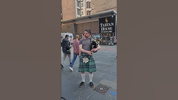 Street musician with mind-blowing performance #music #streetperformance #streetmusic