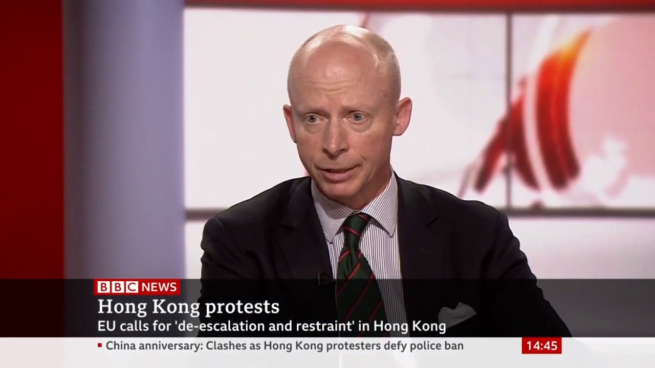 Matthew Henderson discusses violence in Hong Kong on BBC News - YouTube