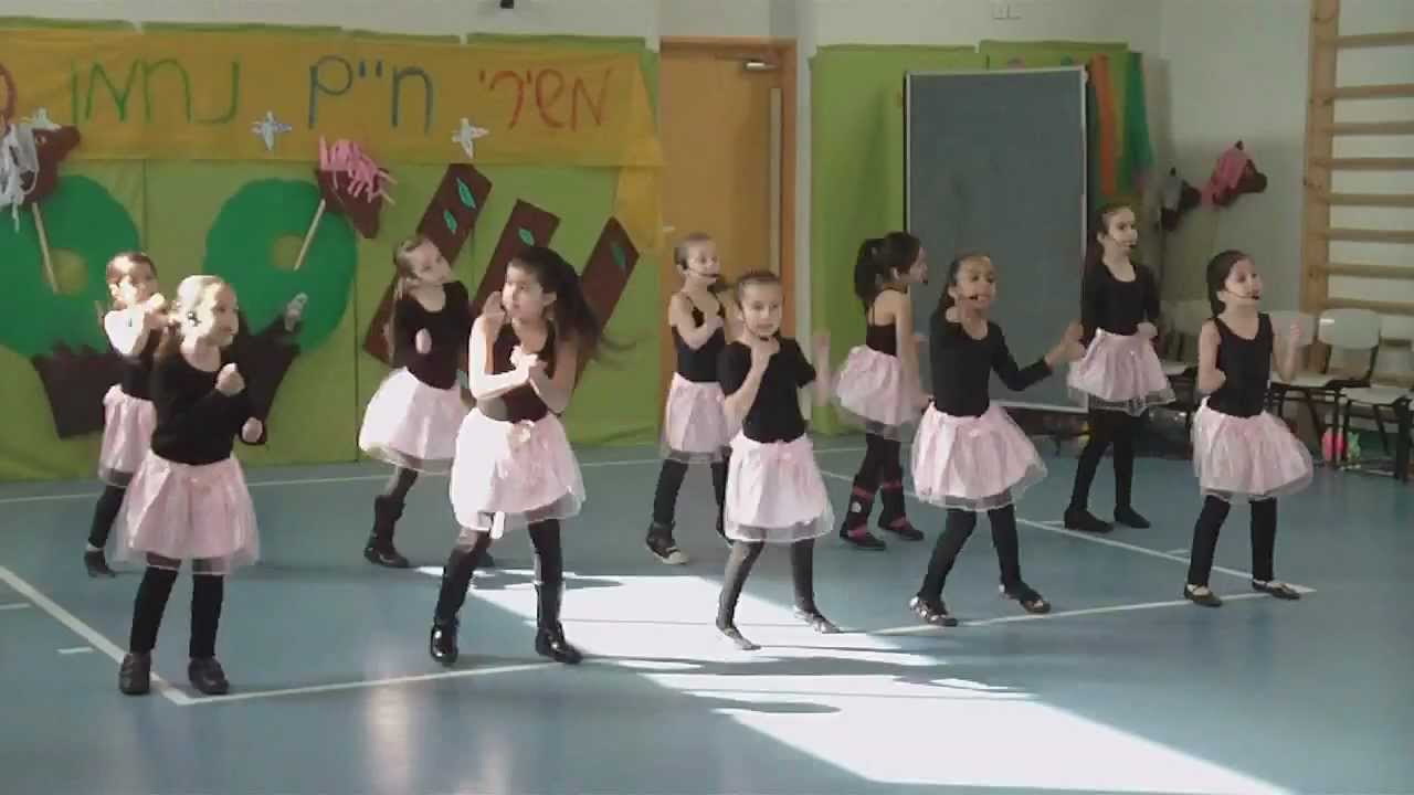 לגעת בעבר - קול הבמה - ב