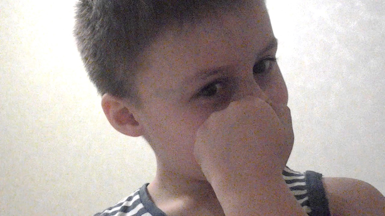 Как хрустеть носом - YouTube