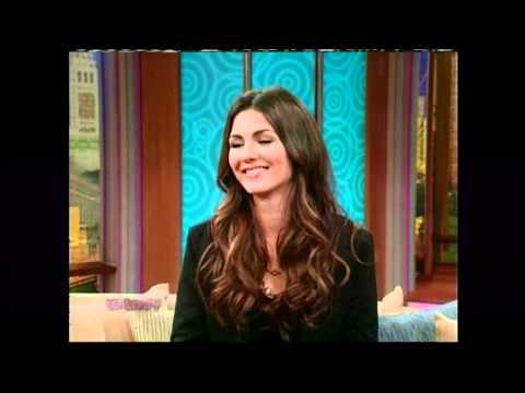 Victoria Justice on The Wendy Williams Show 09/30/2010
