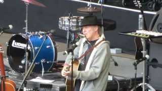 Neil Young - Blowing in the wind (Live @ The Bridge School Benefit - October 27th 2013