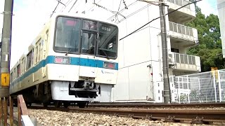 小田急8000形8052F+8252F急行新宿行き 参宮橋駅付近を通過