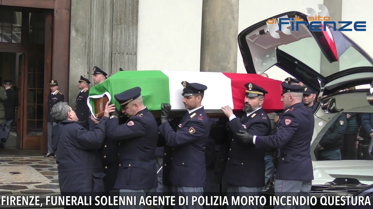 Firenze, funerali solenni poliziotto morto incendio questura youtube Questura di firenze